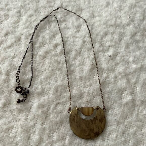 Gold Medallion Pendant Crescent Shape Necklace - Picture 1 of 6